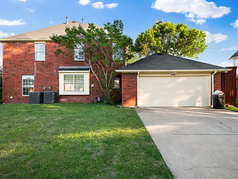 141 Morningside Dr — Photo 41