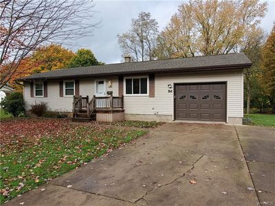 123 Chadwick St, Medina, NY, 14103