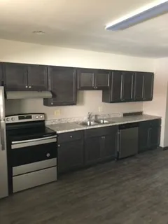 425 Adams St Photo 1