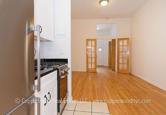 2nd image of 405 E 87th St APT 1C