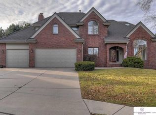 16766 L Cir, Omaha, NE 68135