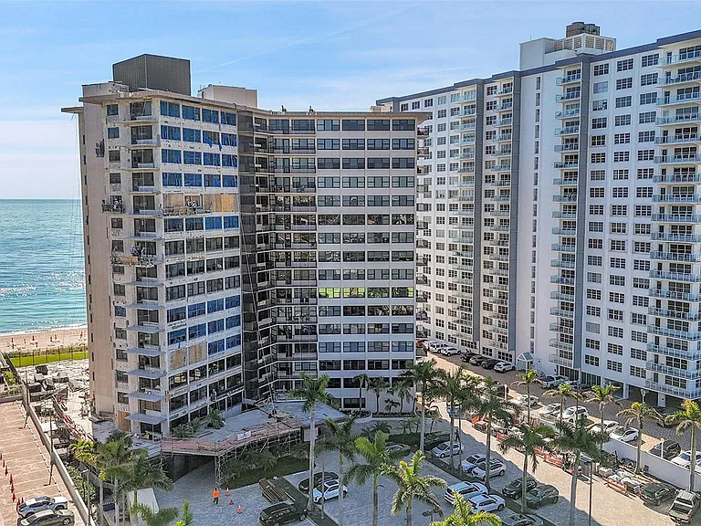 3800 Galt Ocean Dr #404 — Photo 16