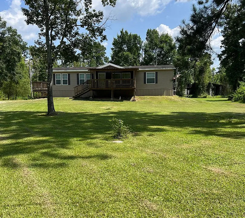 19310 Gourdon Ln