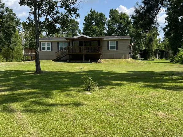 19310 Gourdon Ln, Port Vincent, LA 70726