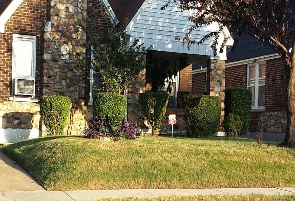 2nd image of 850 N Belvedere Blvd