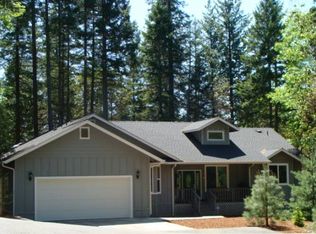 225 Thornridge Ln, Merlin, OR 97532