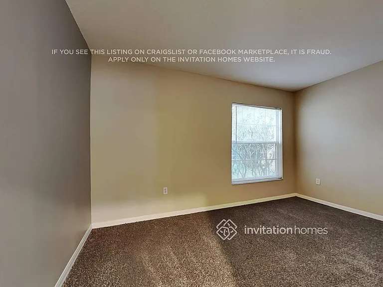 2411 Cedarfield Ln — Photo 11