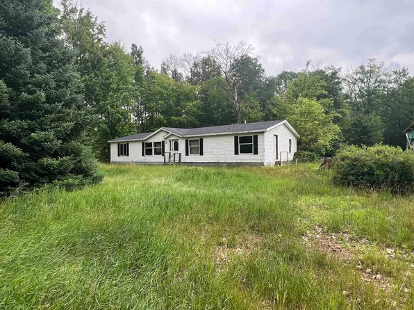 1600 Patty K Ln, Harrison, MI 48625