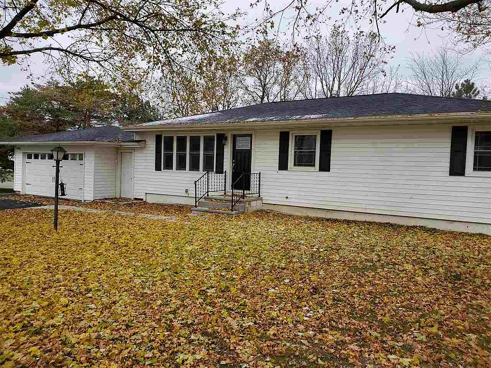1st image of 211 Meadowlane St