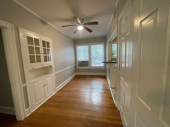 3rd image of 553 Gladstone Blvd APT A