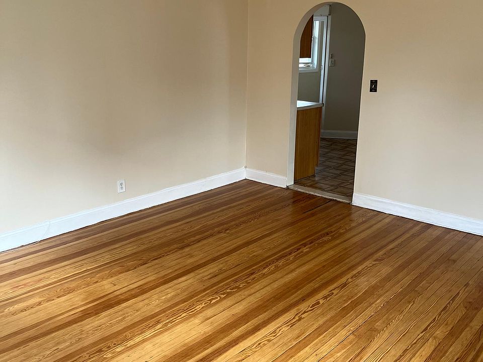 1st image of 13929 95th Ave