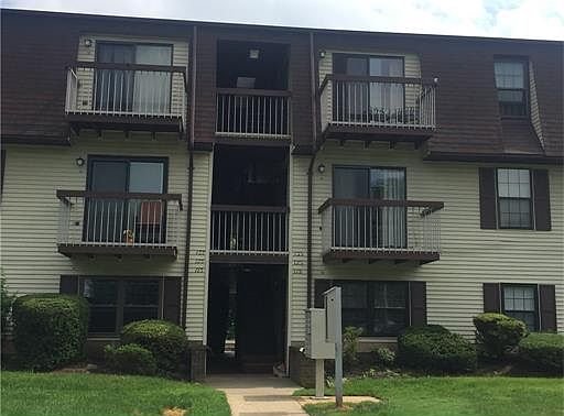 1st image of 126 Wallace St #126