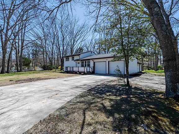 3rd image of 217 S Pitney Rd