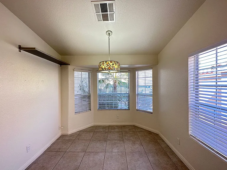 7629 Rockfield Dr — Photo 10