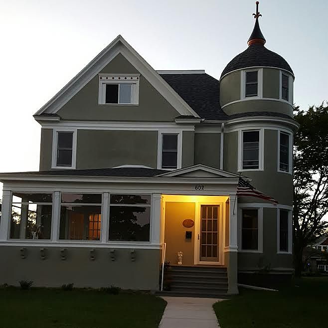 1st image of 602 Lake Shore Dr