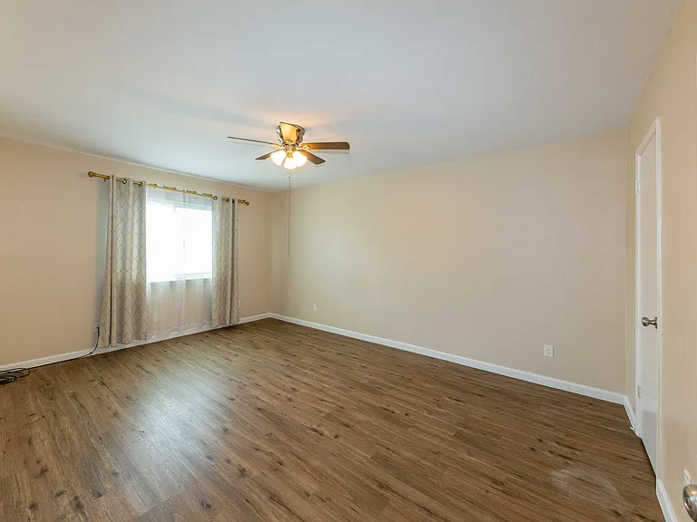 4603 Chapman St — Photo 18