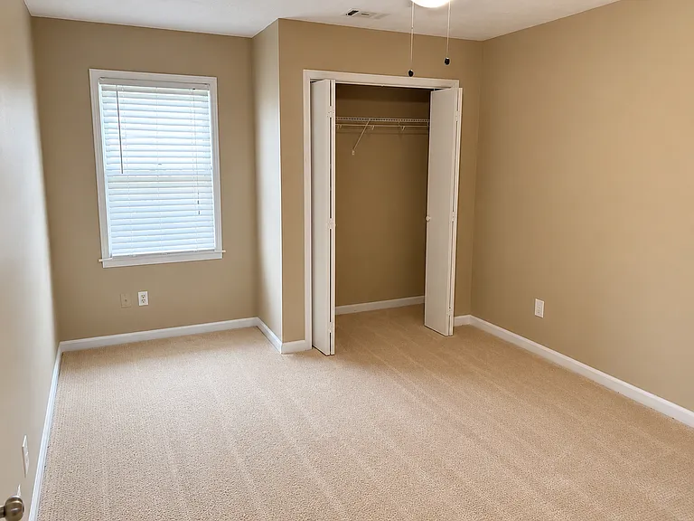 1710 Underwood Dr SE — Photo 10