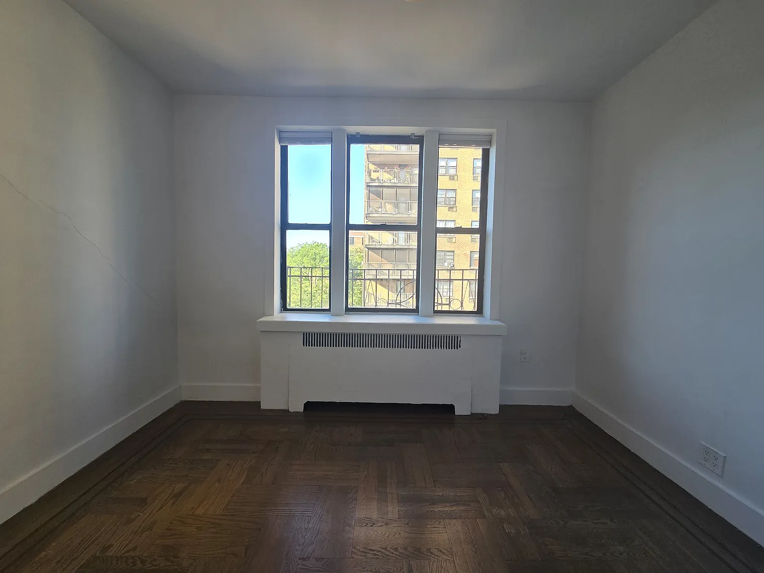 3660 Waldo Avenue — Photo 4