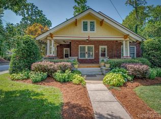 504 4th Ave W, Hendersonville, NC 28739