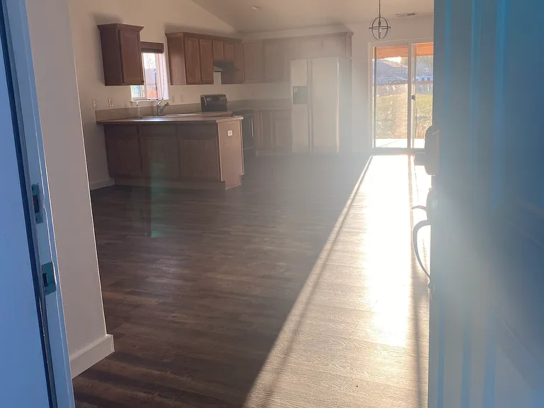 836 Fairmont Dr NE — Photo 6
