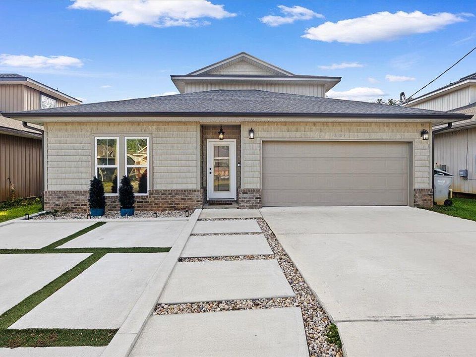 1st image of 2139 Nina St