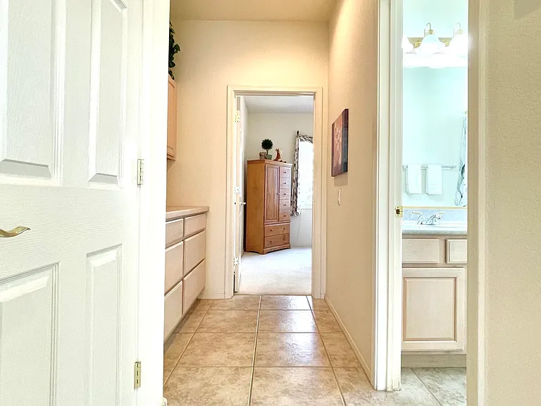 9524 N Twinkling Shadows Way — Photo 25