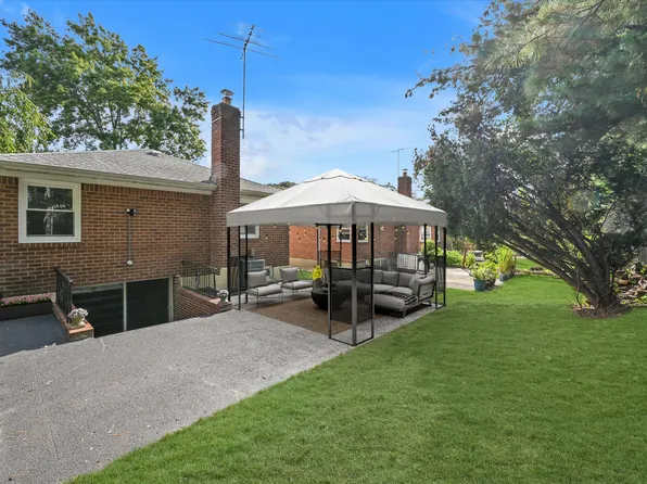 73-30 244th Street image 23 of 26