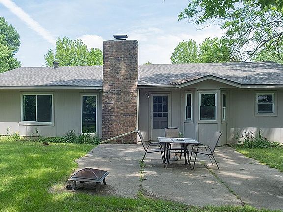 4th image of 3517 N Northwood Ave