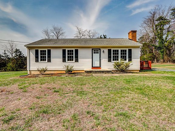 2nd image of 498 Partridge Creek Rd