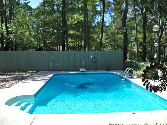 4th image of 660 County Road 2041