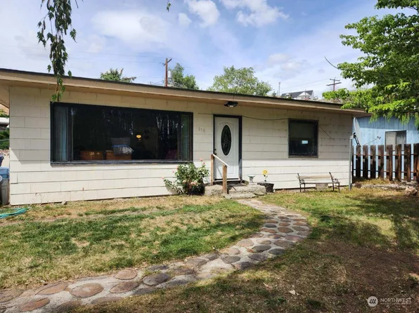 919 E Johnson Avenue, Chelan, WA 98816