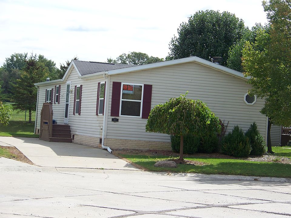 1st image of 97 Riverview Dr