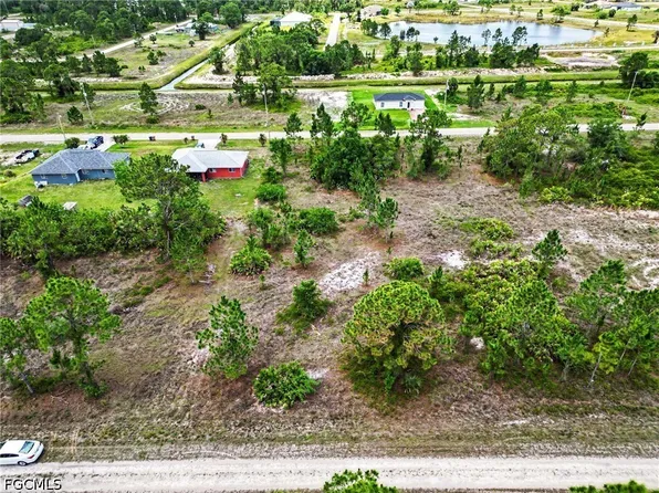 1046 Chandlee St, Lehigh Acres, FL 33974