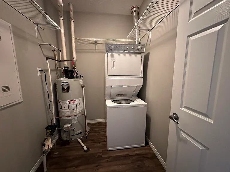 220 Spruce Ridge Rd — Photo 32