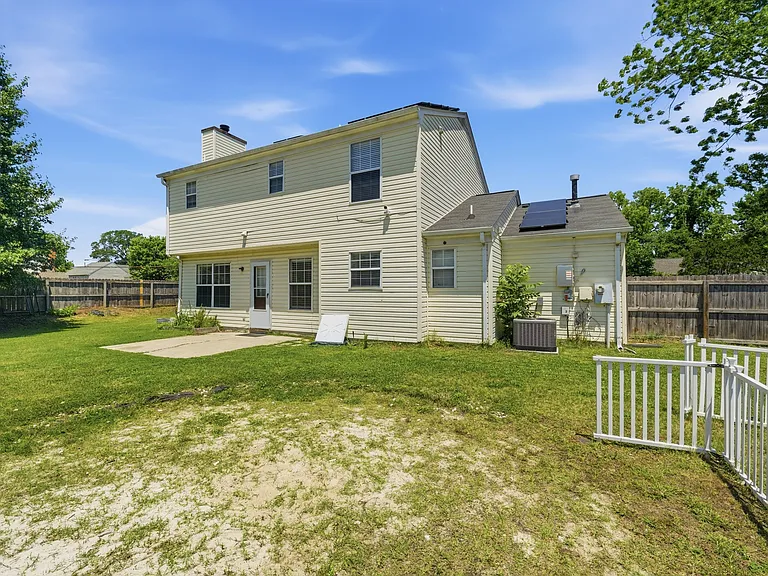 2 Compton Ct — Photo 12