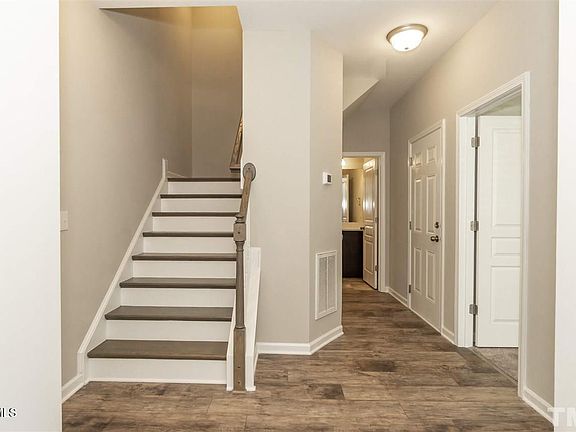 2nd image of 6024 Kayton St