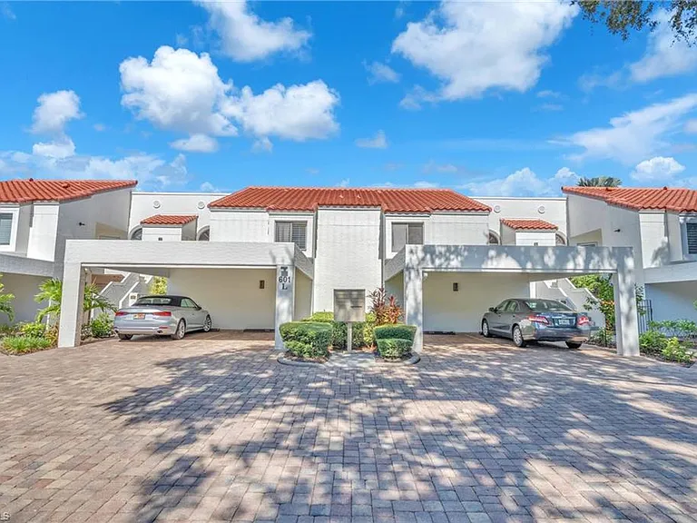 601 Beachwalk Cir #101 — Photo 7