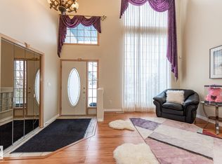 1135 116th St NW, Edmonton, AB T6J 6X5