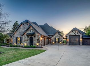 254 Maral Ln, Azle, TX 76020