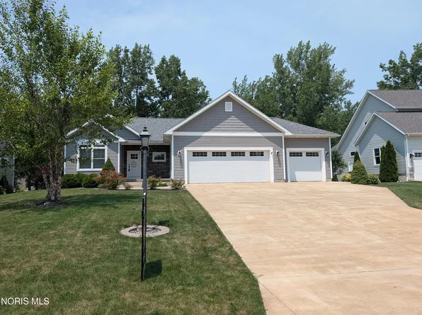 5131 E Blue Teal Dr, Port Clinton, OH 43452