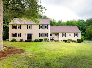 31 Killian Rd, Johnston, RI 02919