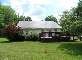2433 Mahan Denman Rd NW, Bristolville, OH 44402