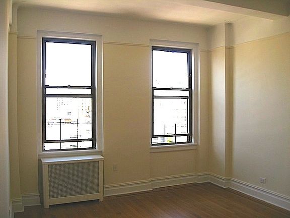 5th image of 200 W 90th St APT 15E