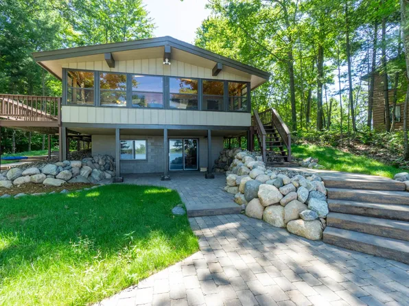 8779 Moccasin Ln, Minocqua, WI 54548