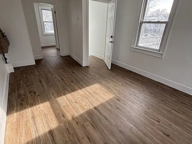 882 Quinnipiac Ave — Photo 7