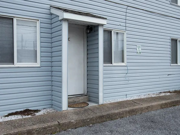 426 Market St APT C, Lemoyne, PA 17043