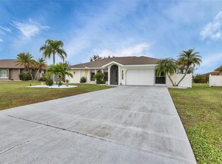 443 Londrina Dr, Punta Gorda, FL 33983
