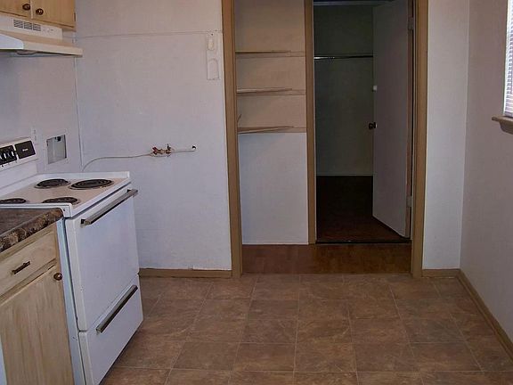 4th image of 4005 NW Lindy Ave