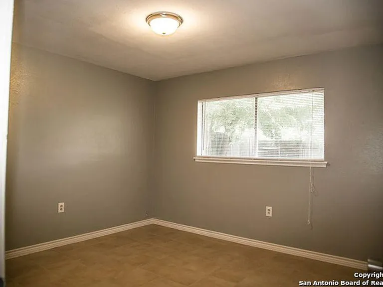 4338 Las Cruces St — Photo 7