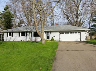 8175 Gull Manor Dr, Richland, MI 49083
